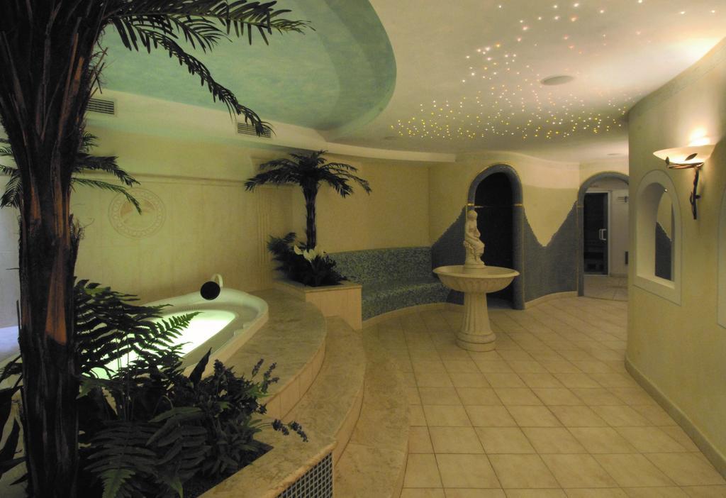 Hotel Hochrain Rasa Ngoại thất bức ảnh
