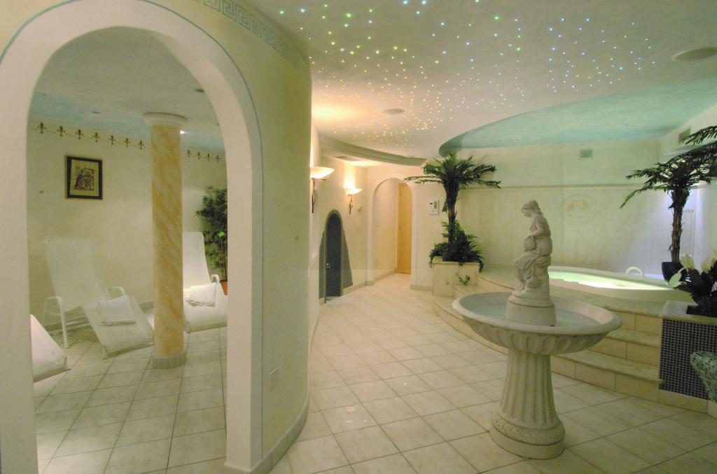 Hotel Hochrain Rasa Ngoại thất bức ảnh
